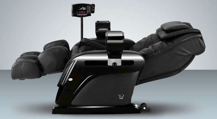 Fauteuil de massage M750 ULTIMATE II de BH SHIATSU en position allongée